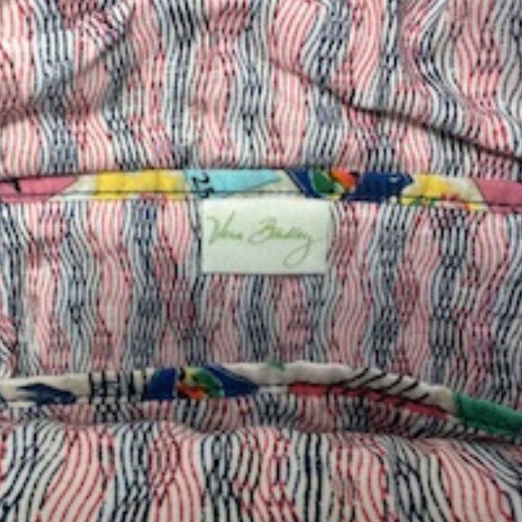 Vera Bradley Cuban Stamps Quilted Tote Bag NWOT - Picture 3 of 6